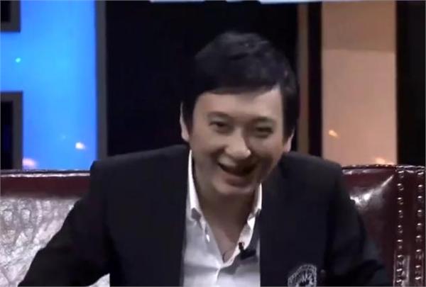 王思聪被问追求杨幂遭拒绝尴尬大笑 两个字形容与大幂幂关系