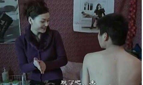 王宝强早年大尺度片遭扒嫩的能挤出水 被小红逼到床角爆笑