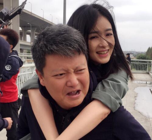 　　接二连三被嫌弃胖？华妃娘娘蒋欣调皮回击：我不胖只是....