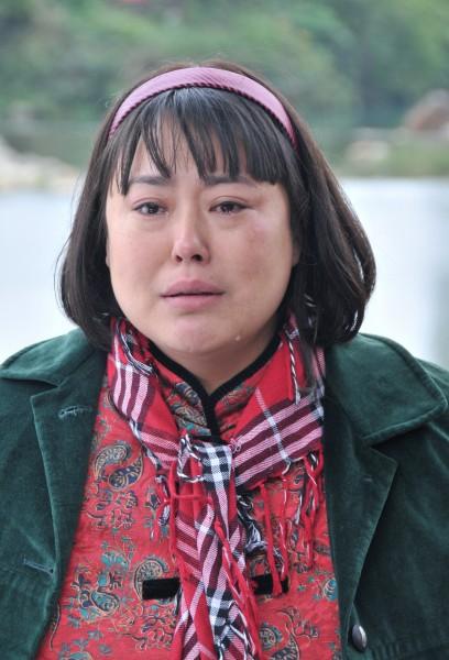 没身材没颜值又不多金，却离婚带娃嫁给了小15岁男友