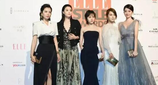 　　接二连三被嫌弃胖？华妃娘娘蒋欣调皮回击：我不胖只是....