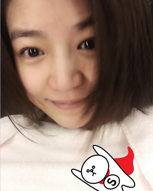 陈妍希产后晒自拍已10天未洗头 网友称其嫁给支杂被逼陋习