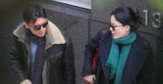 谢霆锋曝王菲演唱会门票已卖完 自己不去难道是怕看见他？
