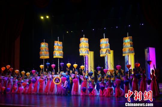 第三届中国杂技艺术节启幕 全国八地同展演