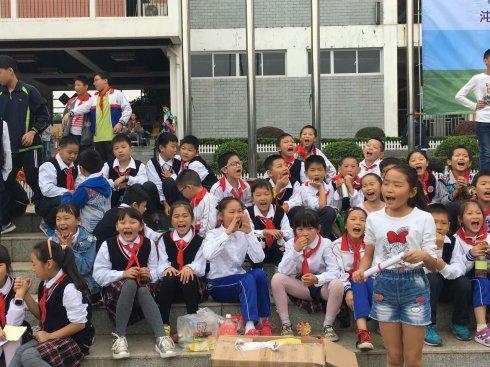 青春与阳光共舞;希望与荣光同在———实记沌小运动会