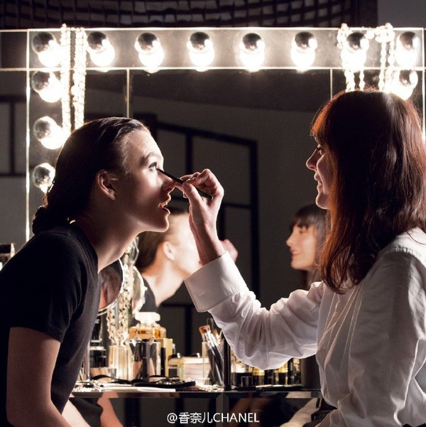 签下胡歌,CHANEL一年到头吆喝香水?
