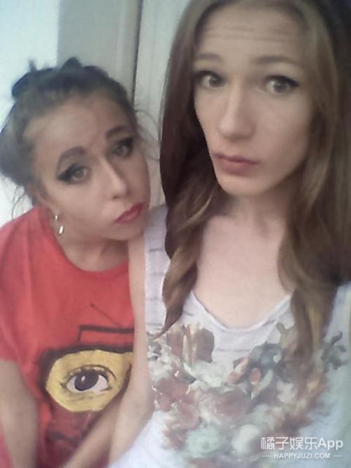 俄罗斯男模:长发比女人美,短发帅过无数男人