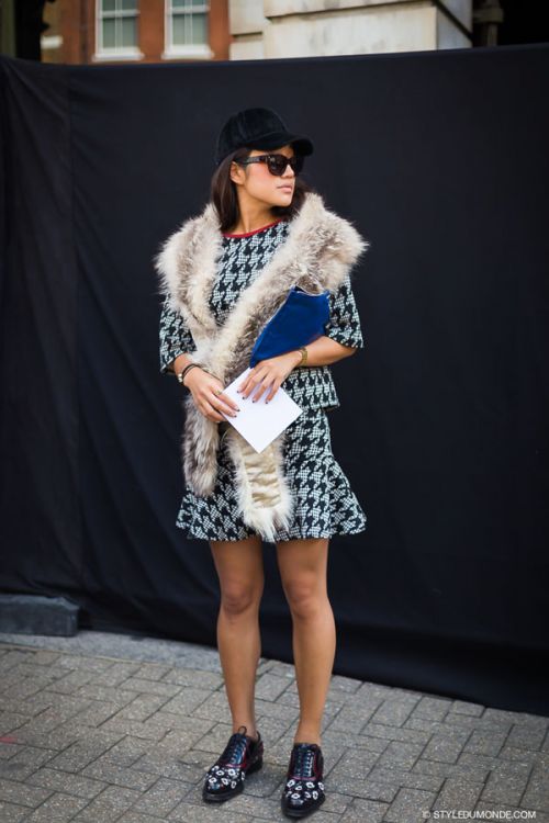 从平凡到惊艳,名媛大咖造型都靠这条皮草围脖!