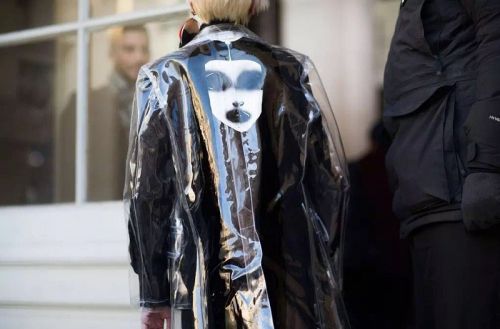 怎么人人都在讨论Gigi Hadid？