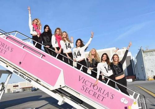 刘雯何穗奚梦瑶雎晓雯化身超模届F4组队攻陷维秘!