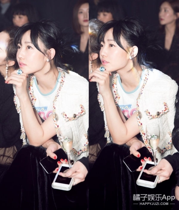 \ 香奈儿好几年不出T恤,一出立马就成了爆款,明星们都抢着穿