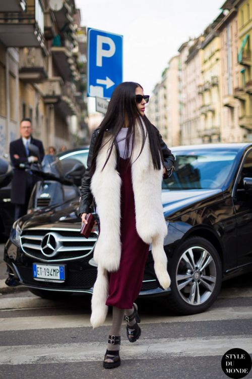 从平凡到惊艳,名媛大咖造型都靠这条皮草围脖!