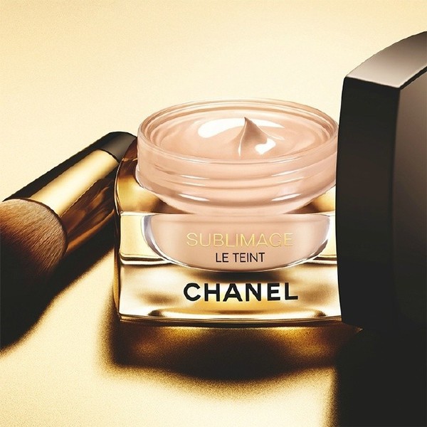 签下胡歌,CHANEL一年到头吆喝香水?