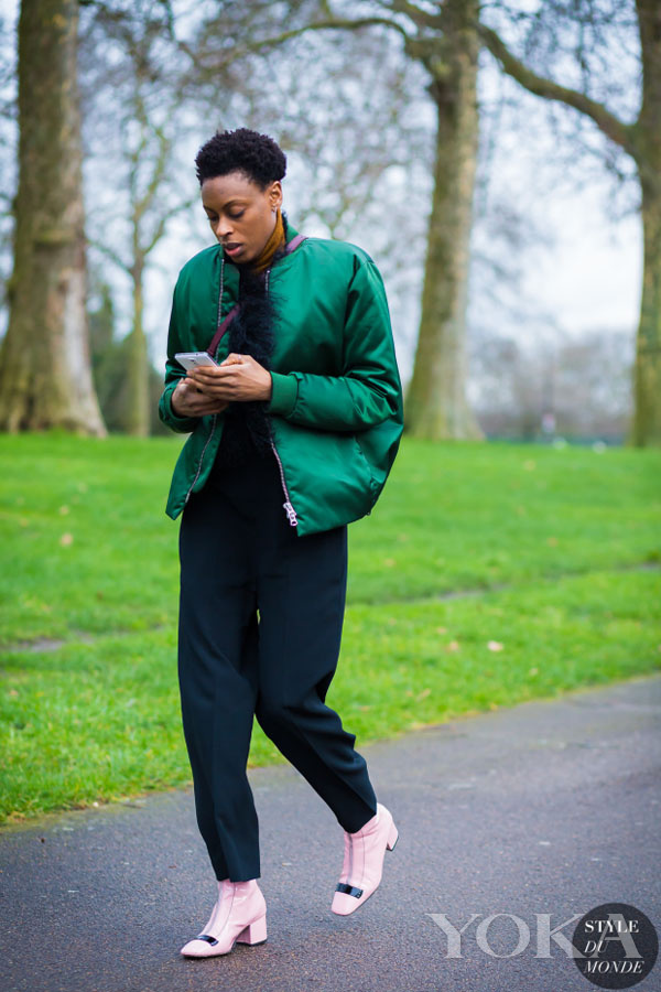 时髦Si典|解救冬日裤难症,万能烟管裤送你瘦美腿!