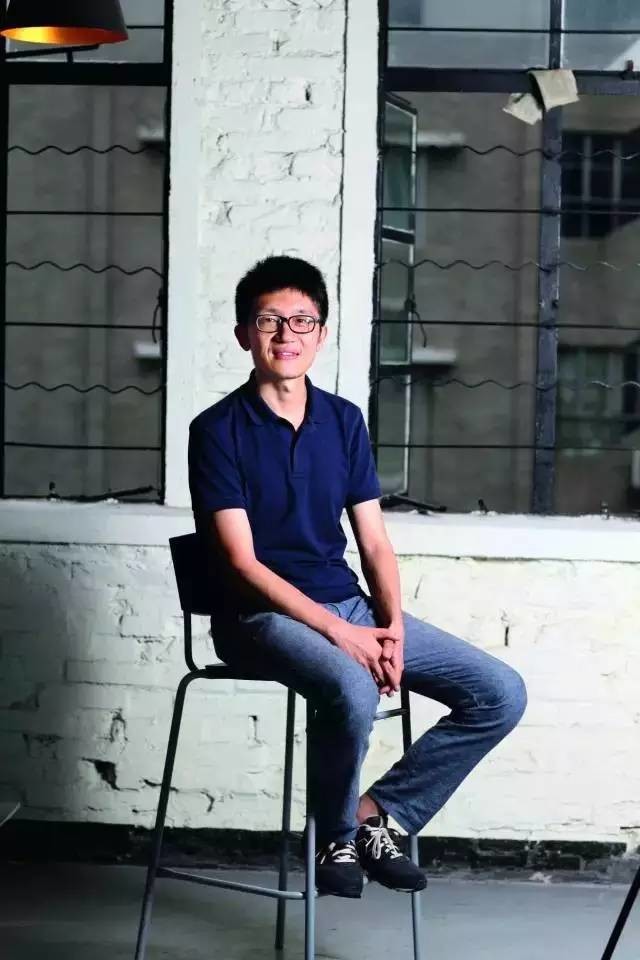 他曾是年薪几十万的微软工程师，现在却在成都街头收破烂……
