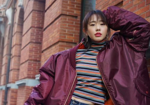 孙耀琦变身时髦鬼 面包羽绒服街头耍范儿