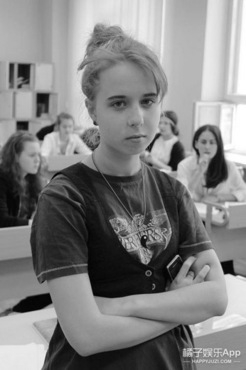 俄罗斯男模:长发比女人美,短发帅过无数男人