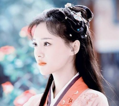 郑爽重回热搜榜 却因新剧发型太丑被吐槽!