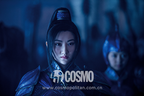 虽然都说景甜背景厚，但是她这么努力还是让人佩服