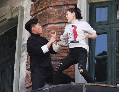 孙耀琦拍戏七年屡受伤  亲身经历感染《一年级》学生