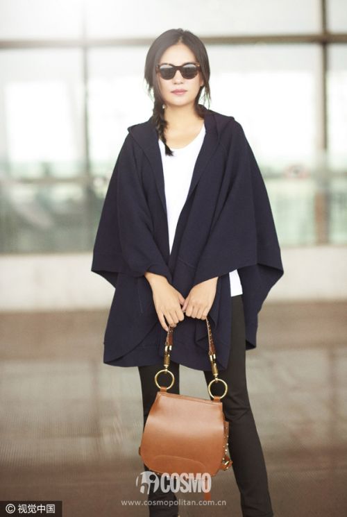 一件斗篷让你美得与众不同!分秒变洋气的时髦穿法必学