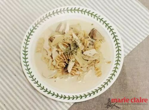 杨紫私教健身课程大公开 跟着学了一星期我也就瘦了十斤吧