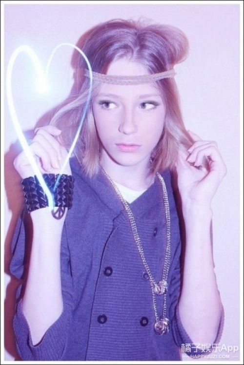 俄罗斯男模:长发比女人美,短发帅过无数男人