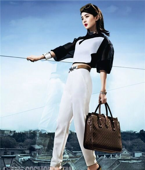 男明星在她面前弱爆了,赵丽颖才是霸道女总裁