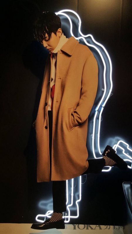 原来他们用了6招心机 才把大衣穿得如此优雅绅士