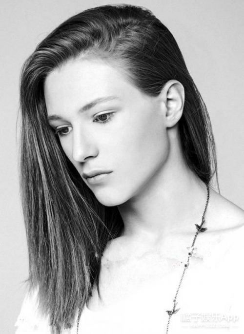 俄罗斯男模:长发比女人美,短发帅过无数男人