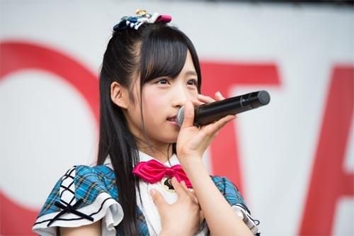 2万年一遇美少女开演唱会 跟桥本环奈差了几条街