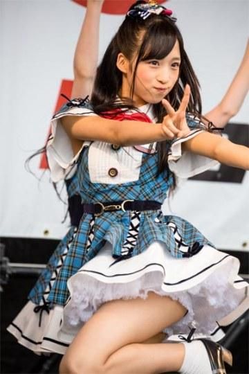 2万年一遇美少女开演唱会 跟桥本环奈差了几条街