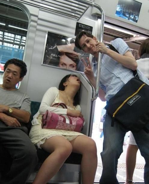 段子：姑娘这是在干嘛！