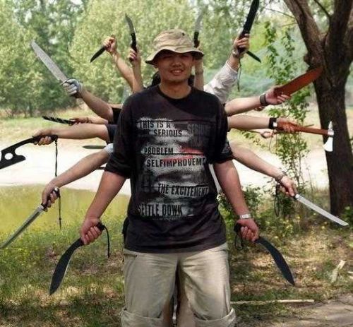 爆笑：各位贵客，都不是什么好东西，请随便吃吧！