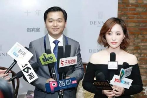 苏州虎丘婚纱城总经理顾伟春接受媒体专访 丹妮斯DENNIS总经理黄步艳接受媒体专访