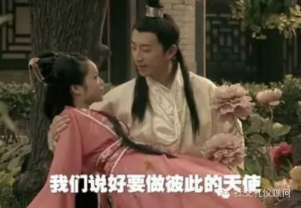 最近电话诈骗盛行，如何优雅地逼疯诈骗犯呢？