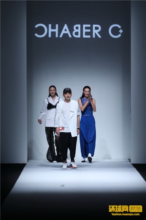 CHABER C+亮相上海时装周 讲述“回归”与“释放”