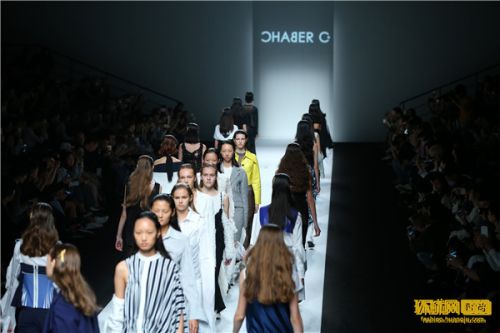 CHABER C+亮相上海时装周 讲述“回归”与“释放”
