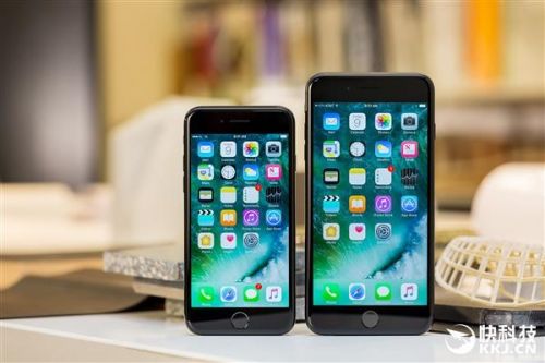 新iPhone曝光：新名字竞叫iPhone X？
