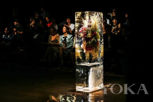 不看后悔！2017春夏时装周十大最壮观秀场