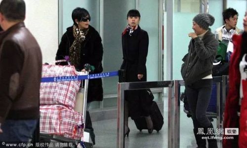 权志龙潮牌1块钱的夹子卖200？可能都是跟他们学的