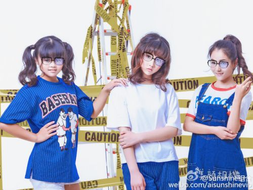 原来我们和动漫少女之间，只有一个特效的距离
