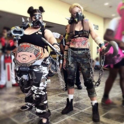 《守望先锋》女版路霸COS 豪乳演绎杀手魅力