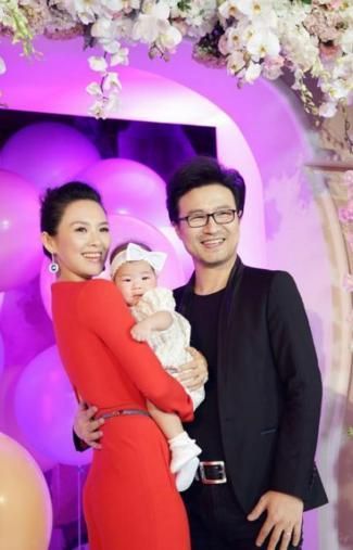 37岁章子怡甘愿嫁给45岁三婚汪峰，究竟为何？