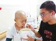 一年前父亲肾衰拒捐助 中考前母亲又患癌症
