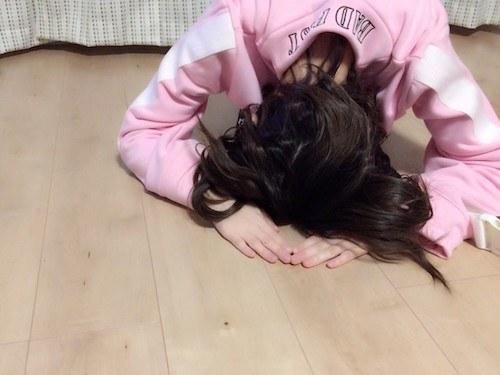 最强心机？生驹里奈因不识《航海王》艾斯声优下跪道歉