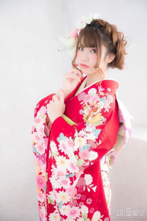 日本知名COSER曝成人礼美照 网友惊呼太美腻