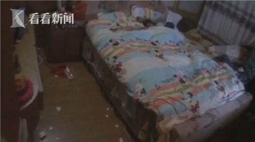 半夜开水泼醒丈夫 民警-用暴力手段解决问题导致后果非常可怕