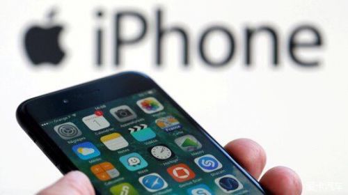 知情人士:苹果已经决定新iPhone采用曲面显示屏