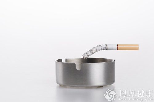 卫计委-我国初中生烟草使用率6.9% 将加快控烟立法